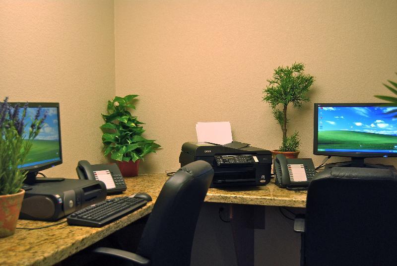 Candlewood Suites Turlock By Ihg Εξωτερικό φωτογραφία
