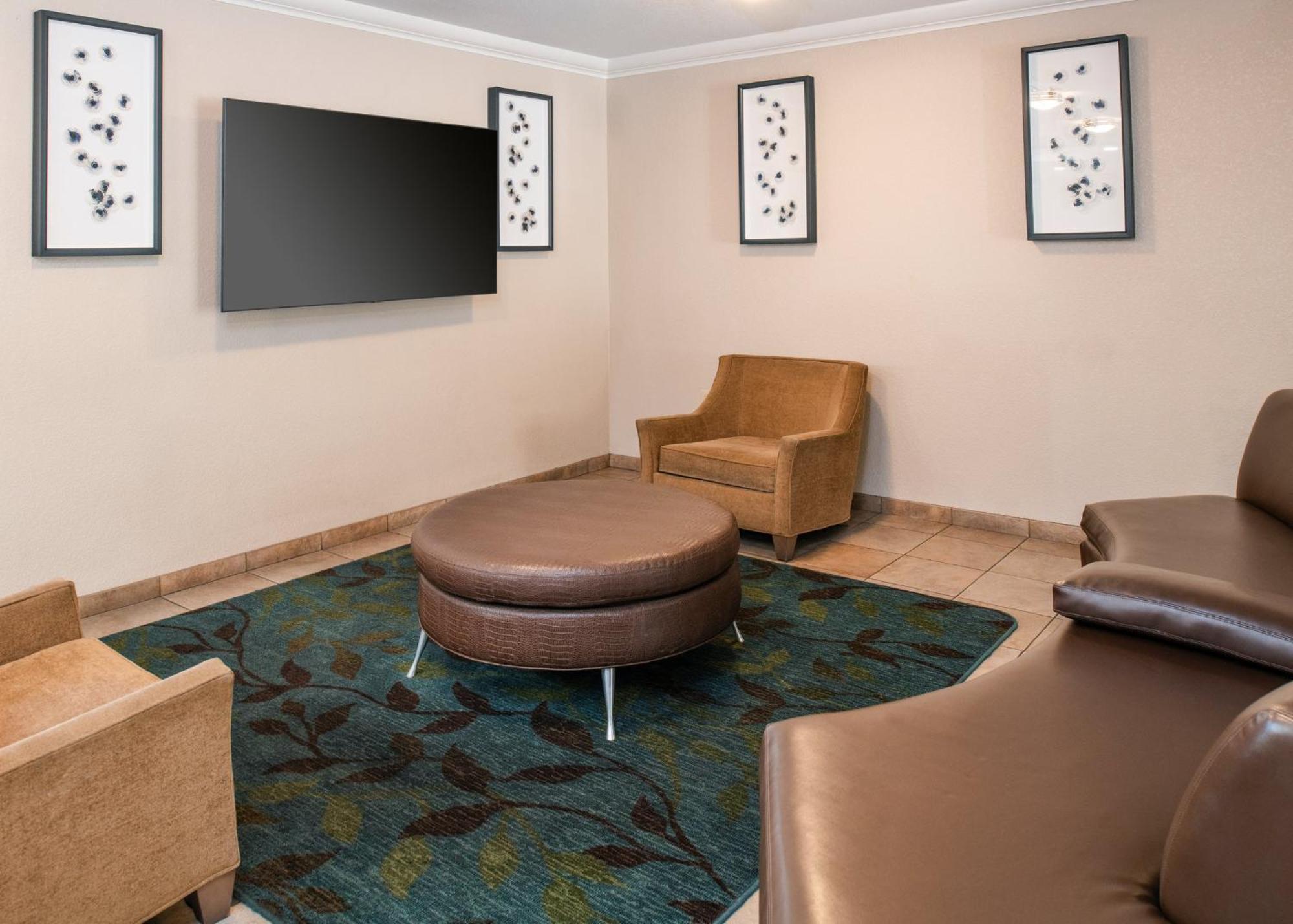 Candlewood Suites Turlock By Ihg Εξωτερικό φωτογραφία