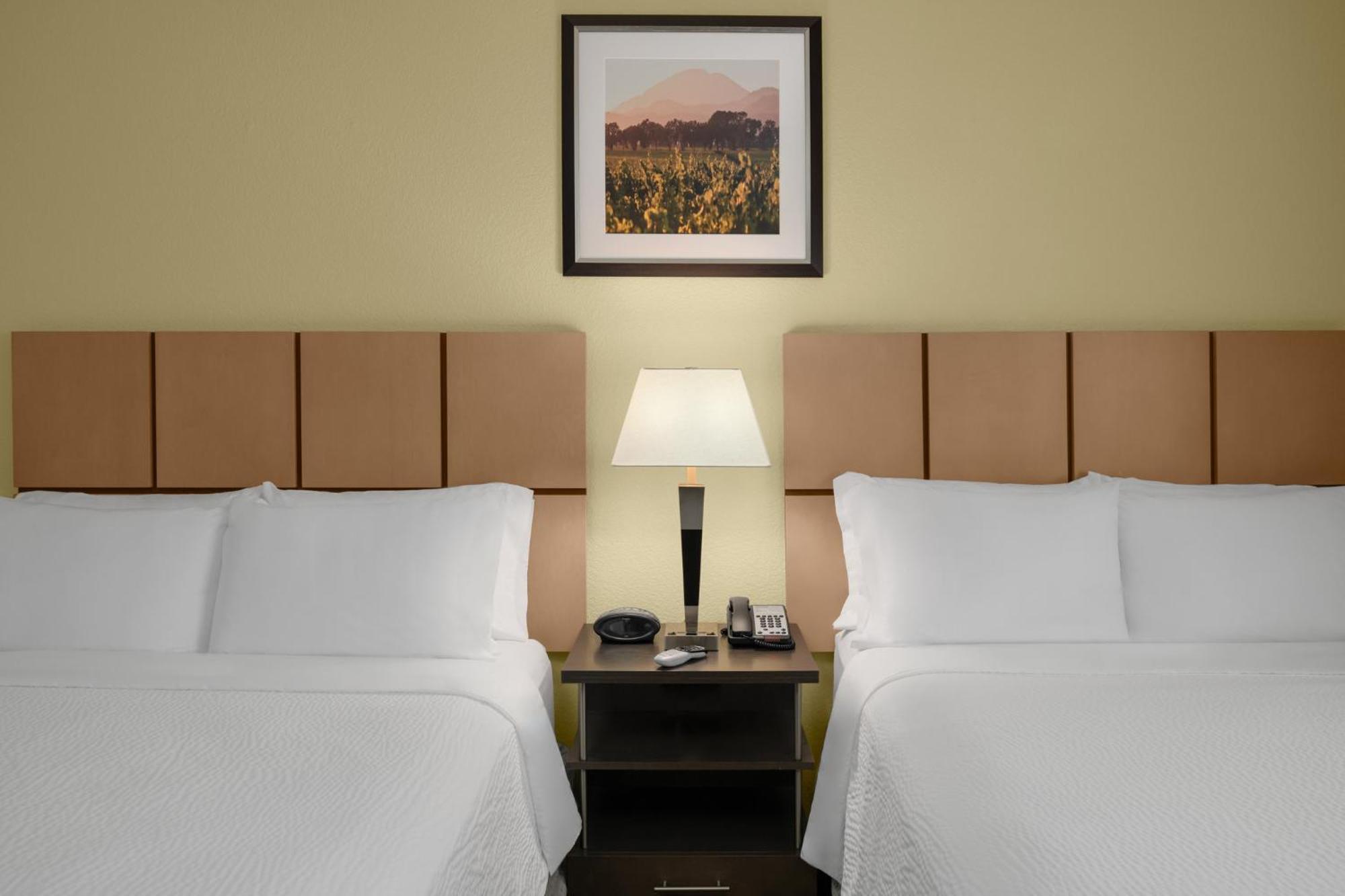 Candlewood Suites Turlock By Ihg Εξωτερικό φωτογραφία
