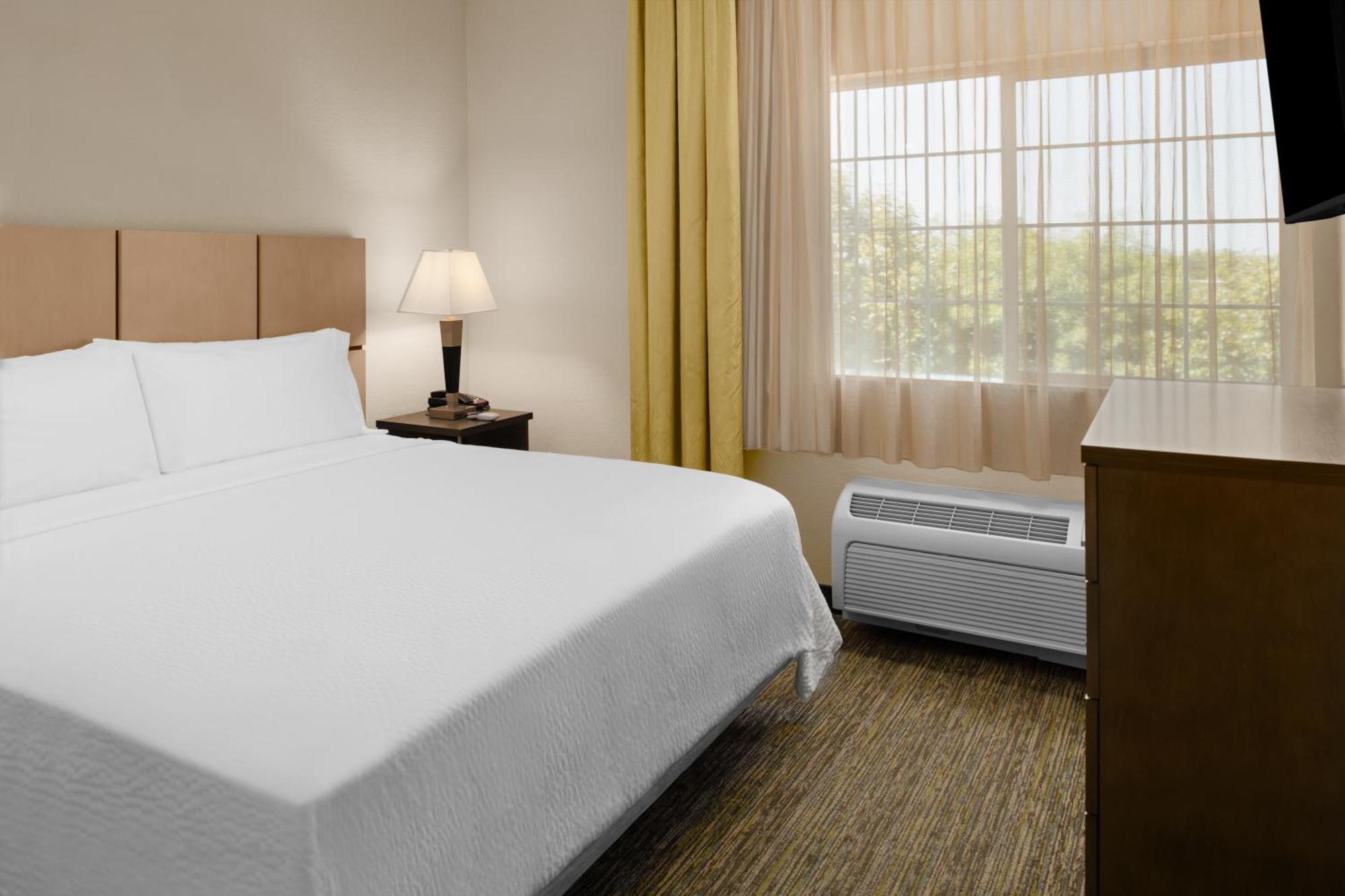 Candlewood Suites Turlock By Ihg Εξωτερικό φωτογραφία