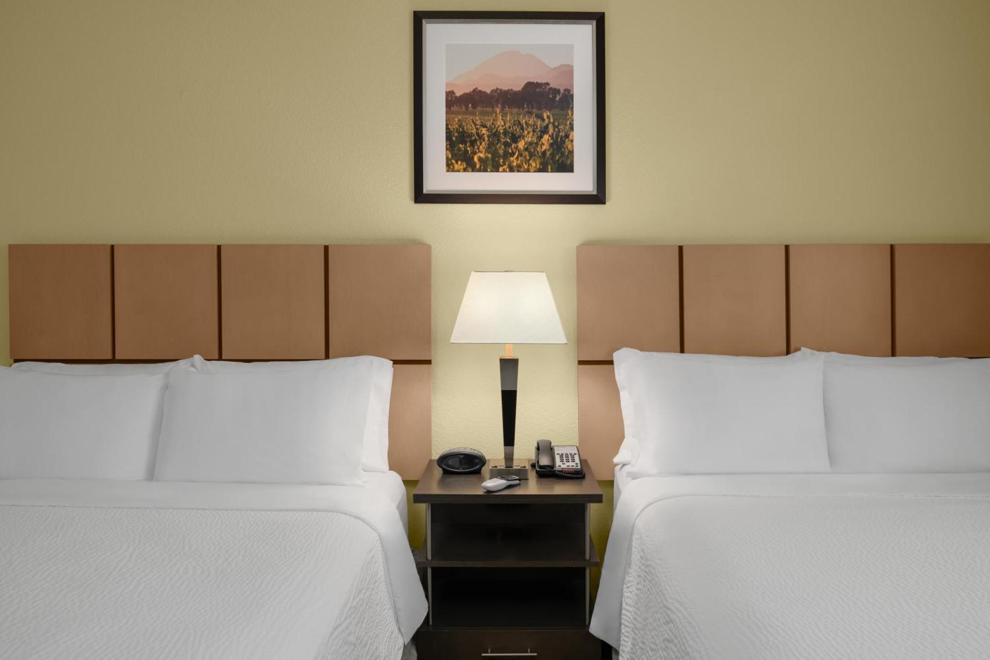 Candlewood Suites Turlock By Ihg Εξωτερικό φωτογραφία