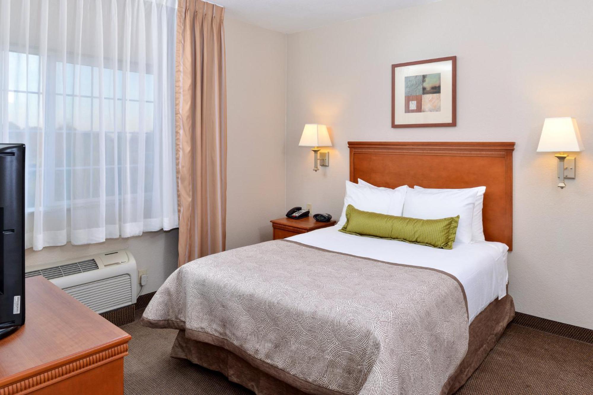 Candlewood Suites Turlock By Ihg Εξωτερικό φωτογραφία