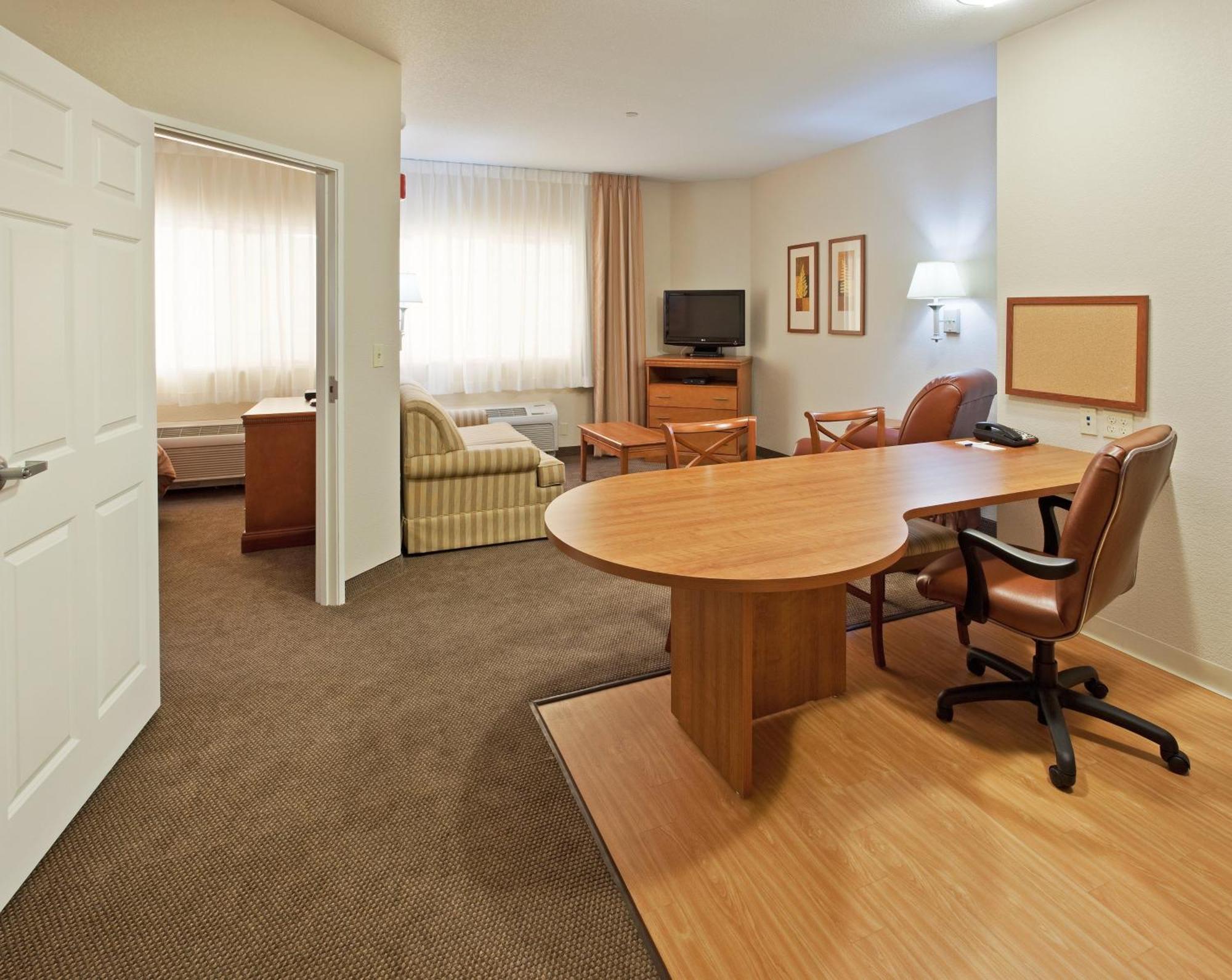 Candlewood Suites Turlock By Ihg Εξωτερικό φωτογραφία