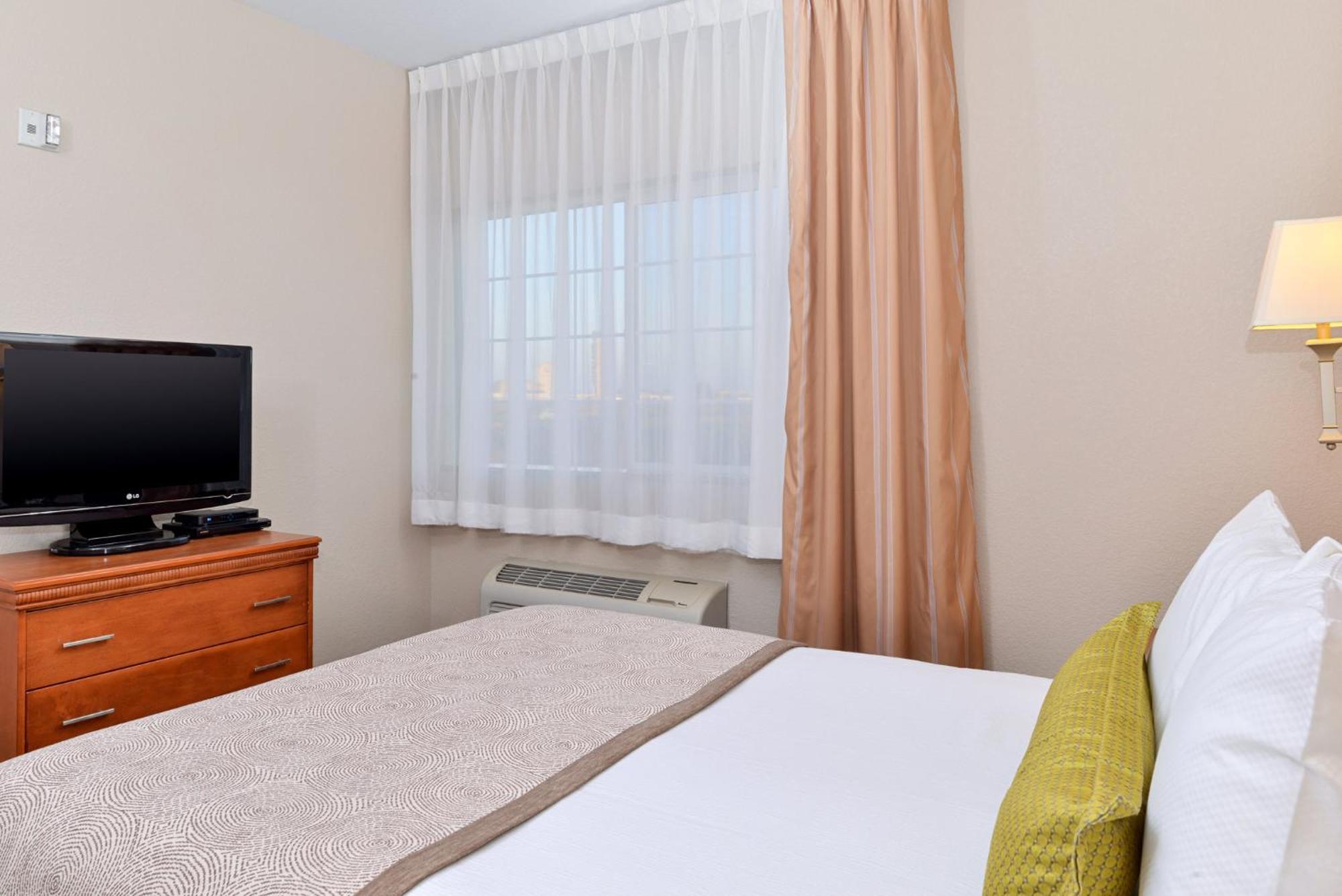 Candlewood Suites Turlock By Ihg Εξωτερικό φωτογραφία